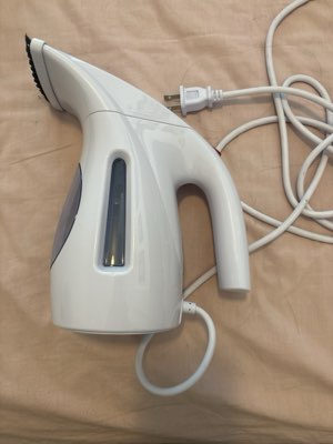 Handheld garment steamer, model HL7