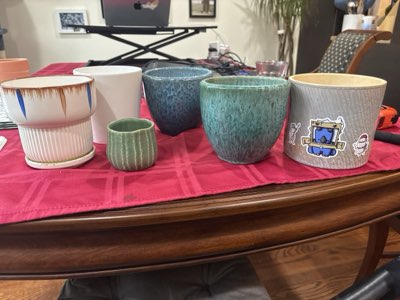 Ceramic plant pots