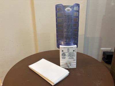 DynaTrap insect trap with spare glue cards