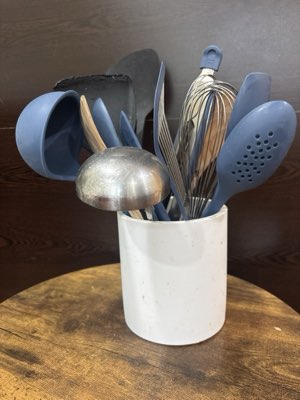 Utensil holder with cooking utensils