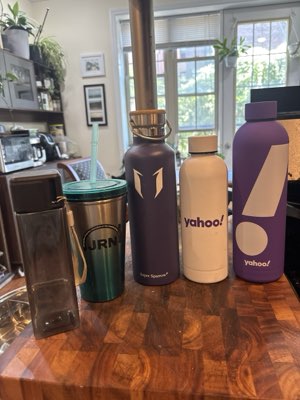 Water bottles and insulated keep-warm cups