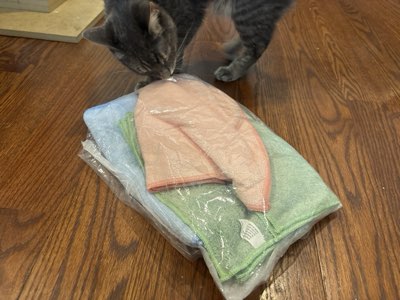 Microfibre cleaning cloths