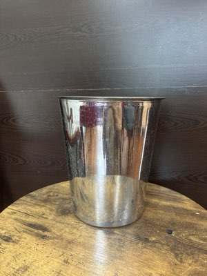 Ice bucket, metallic