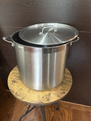 Stockpot, 23 quart, stainless
