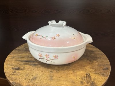 Ceramic casserole pot