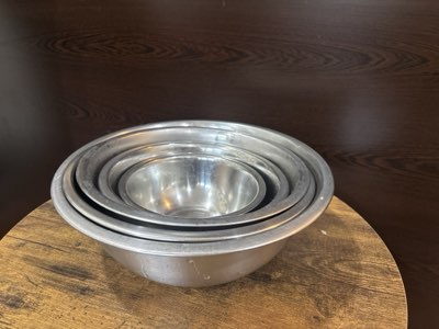 Stainless mixing bowls, nested set of five