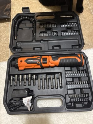 Enertwist cordless screwdriver with a 60-piece bit set